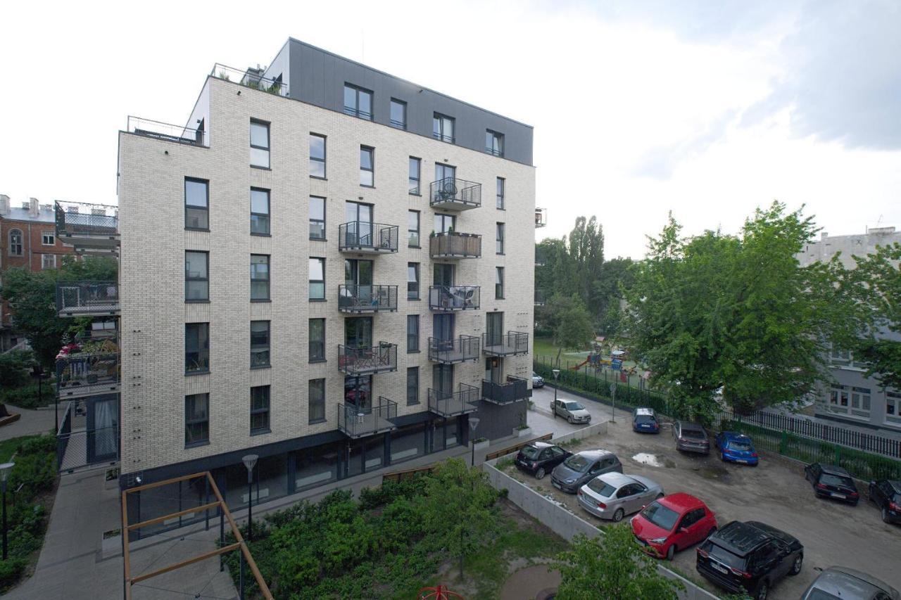 Апартаменты 2Br Apt Strzelecka 24 With Balcony Варшава Экстерьер фото