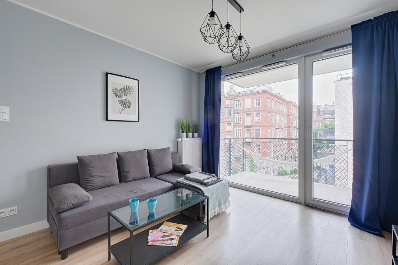 Апартаменты 2Br Apt Strzelecka 24 With Balcony Варшава Экстерьер фото